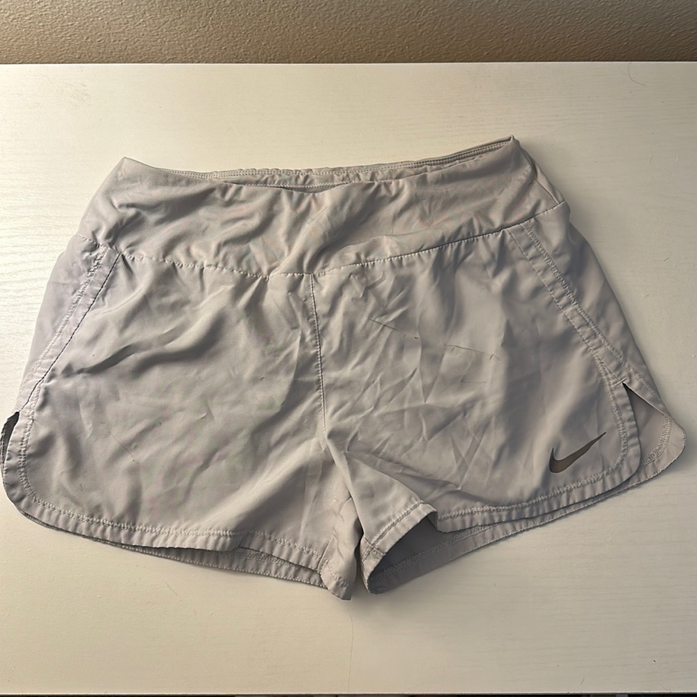 Women’s gray Nike Dri-fit athletic shorts size small (run big)